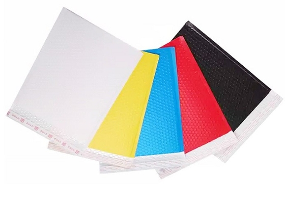 Spersonalizowane kolorowe koperty bąbelkowe luzem z folią PE do pakowania małych paczek