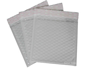 Białe perłowe folie bąbelkowe Torby pocztowe Bąbelkowy połysk Wodoodporne koperty do wysyłki